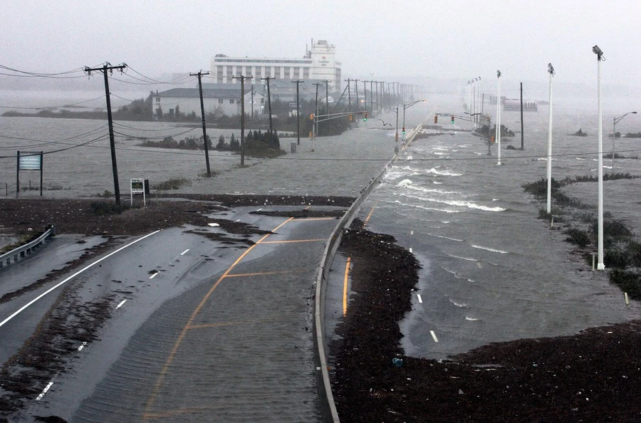 Hurricane Sandy, Atlantic City, NJ, 2012. Photograph by Tom Mihalek, Reuters